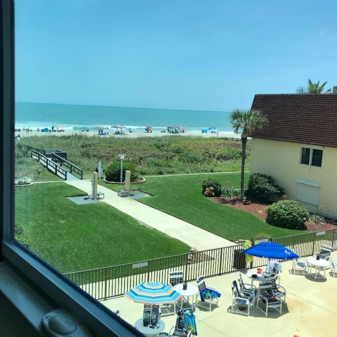 Condo By The Sea! Cocoa Beach Exteriör bild