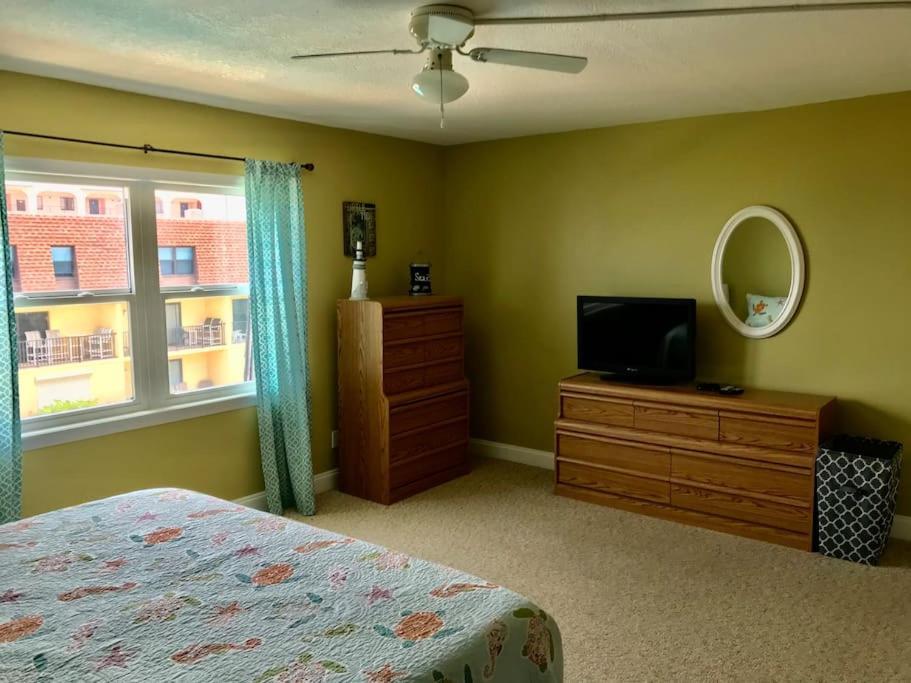 Condo By The Sea! Cocoa Beach Exteriör bild